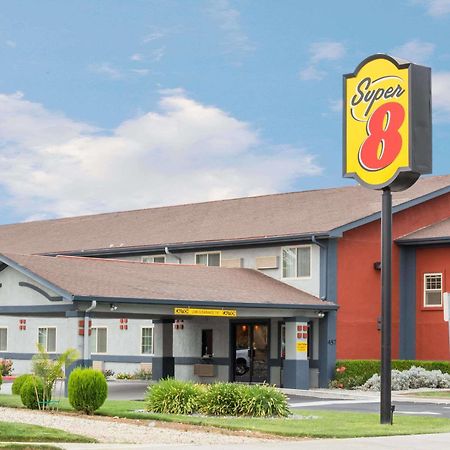 Super 8 By Wyndham Willows Dış mekan fotoğraf